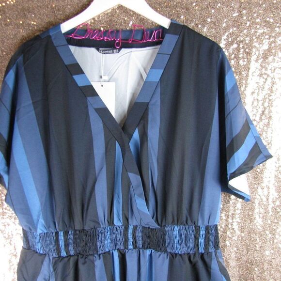 NWT BloomChic blue striped dress - Picture 8 of 10
